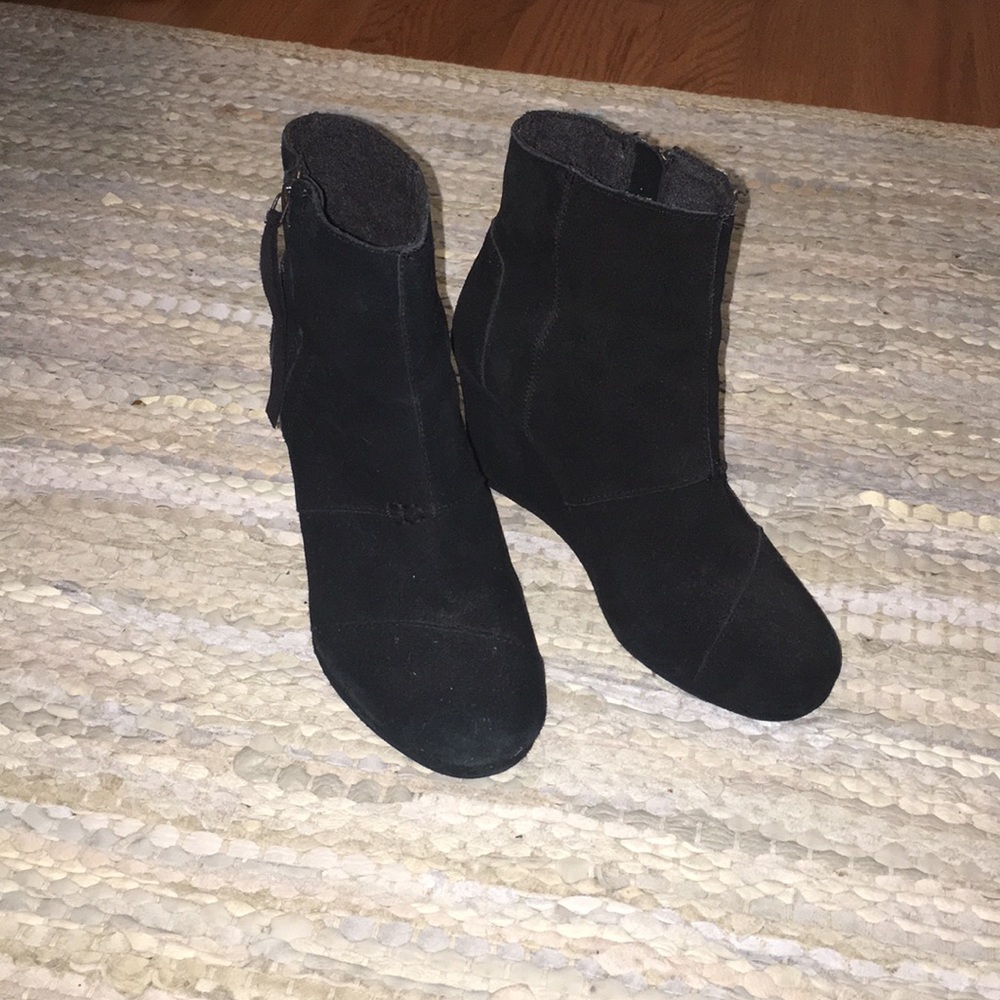 TOMS booties